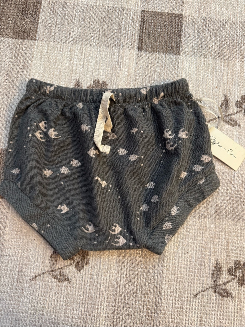 Rylee + cru 12-18month fish shorts 100% cotton NWT